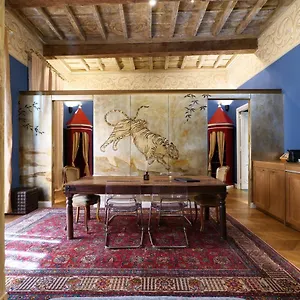 Prestige Boutique - Montenapoleone Milán